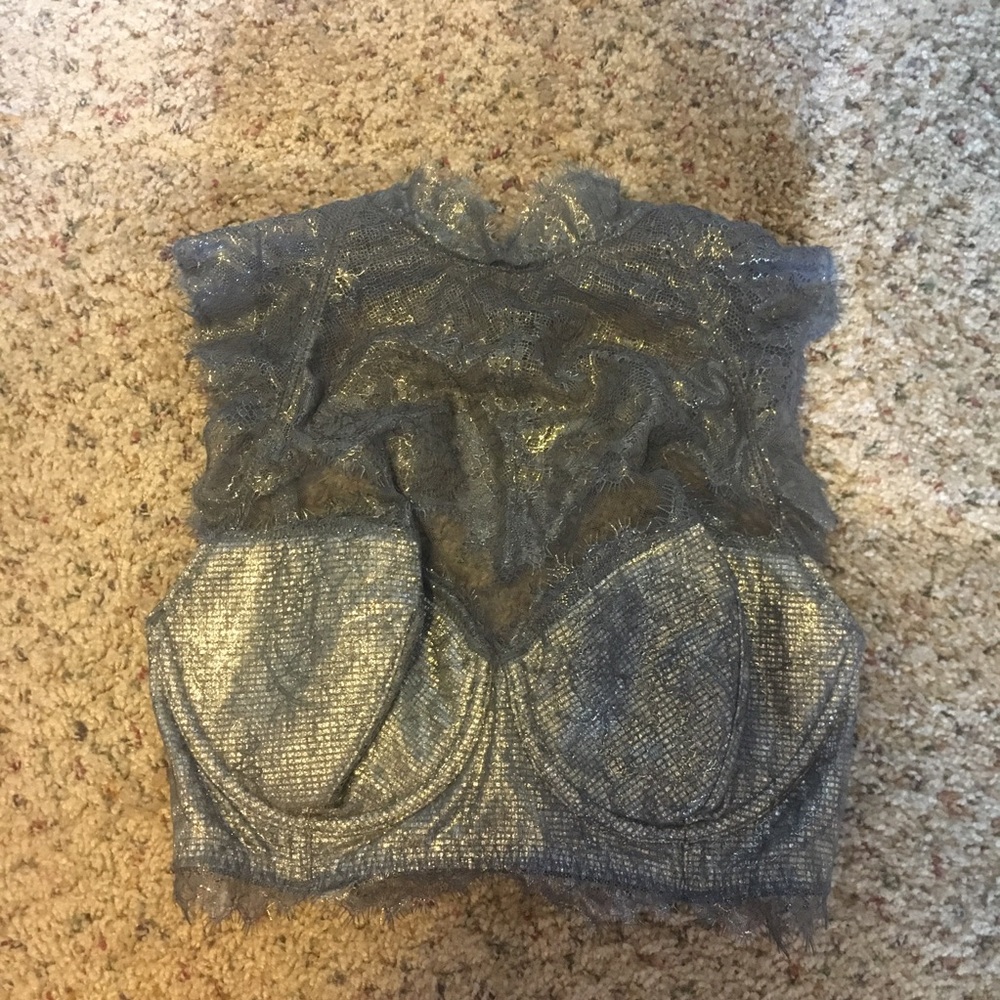 VS bundle x2 bras!! Holiday dream angels 32dd lace